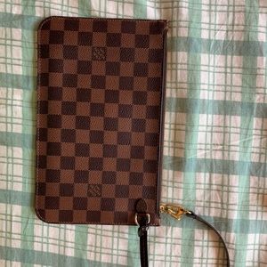 Louis Vuitton damier pouch